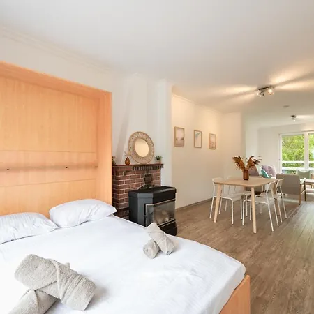 Apartment Light-filled With Private Garden Ostende